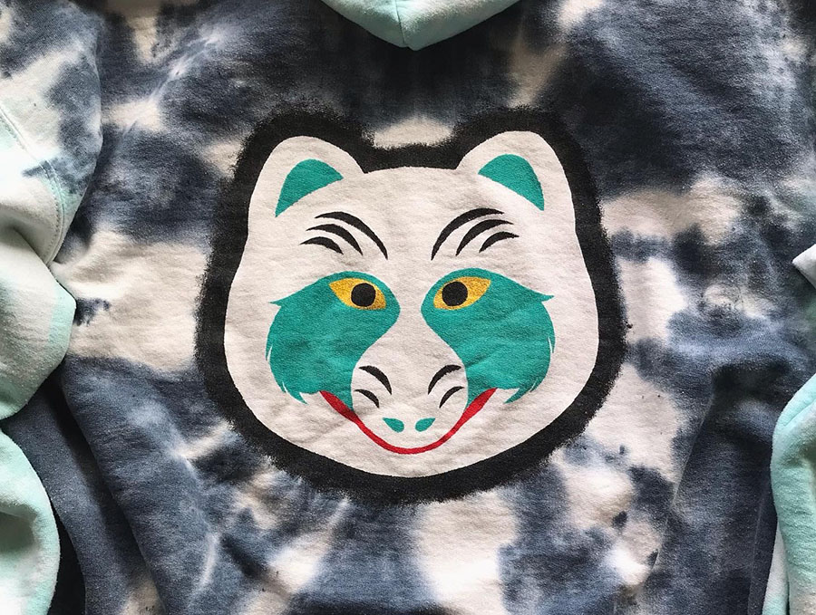 ZipUp Hoodie tie dyed  with a tanuki (racoon dog) japanese mask handpainted (painted by hand) by Akira.